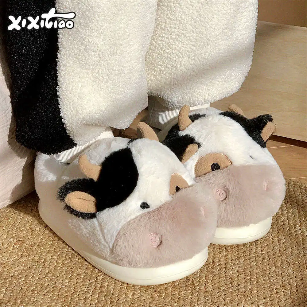 

Тапочки унисекс с коровьим принтом, зима 2025, новые парные плюшевые домашние туфли на флисовой подкладке, теплые уютные домашние и уличные нескользящие домашние шлепанцы