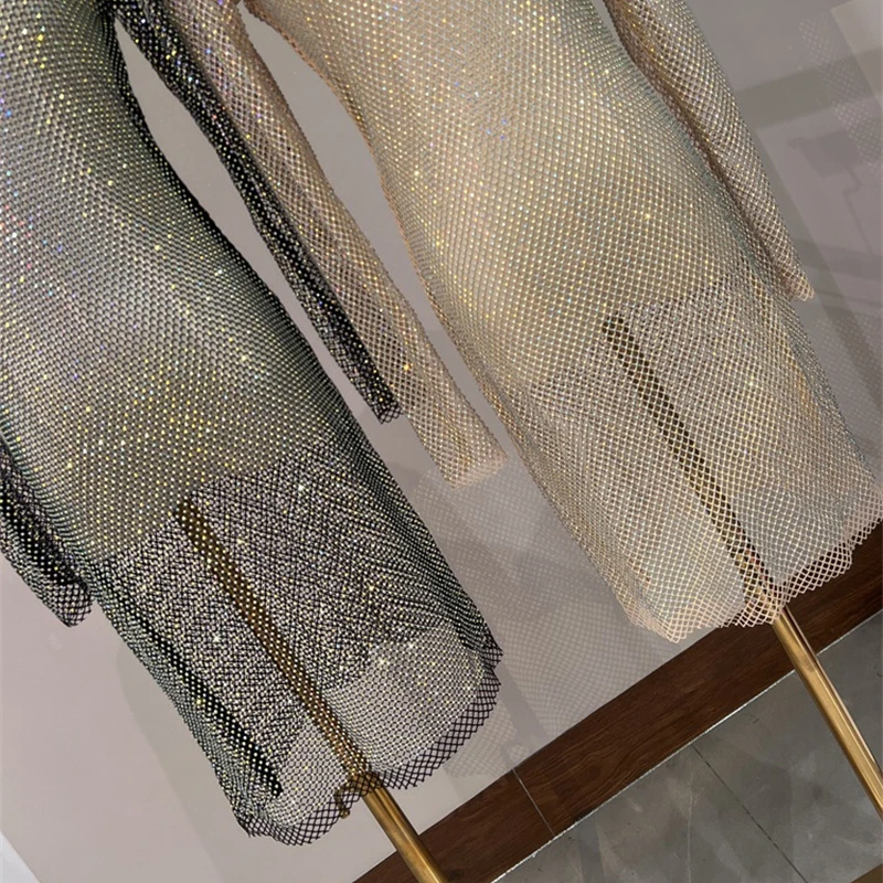 Damen-Abendkleid aus Netzstoff mit Strasssteinen, Rundhalsausschnitt, glitzerndes, durchsichtiges Kleid mit Diamant-Ausschnitten, Party-, Nachtclub-, Festival- und Rave-Kleidung – Detail 3