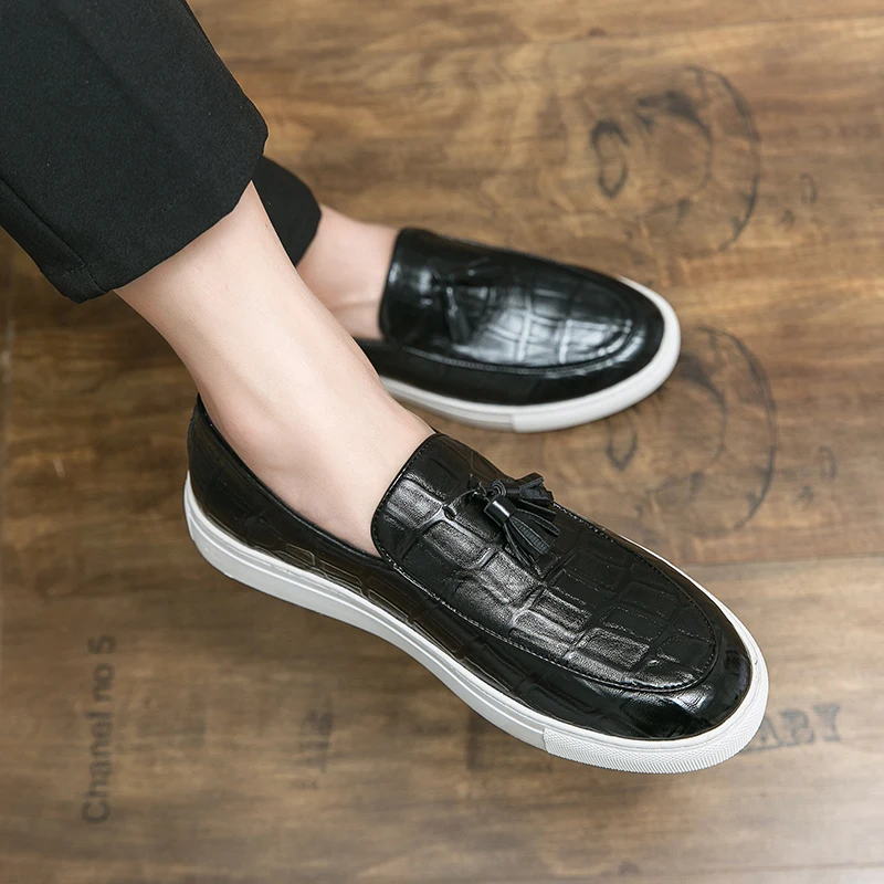 

Split Leather Men Loafers Plus Size 38-47 Man Footwear Casual Flats Shoes Spring Zapatillas Hombre