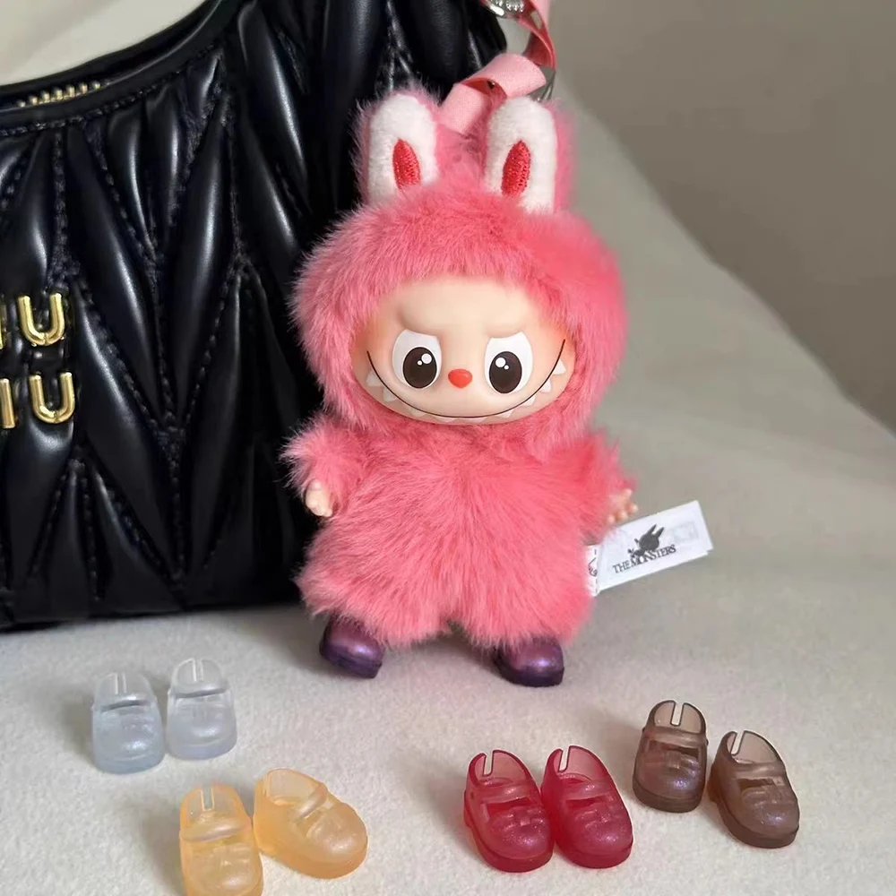 

Mini Doll Shoes for 10cm Labubu 4.0 The Monsters Pin for Love Series Doll Clothes Accessories Plush Doll's Clothing