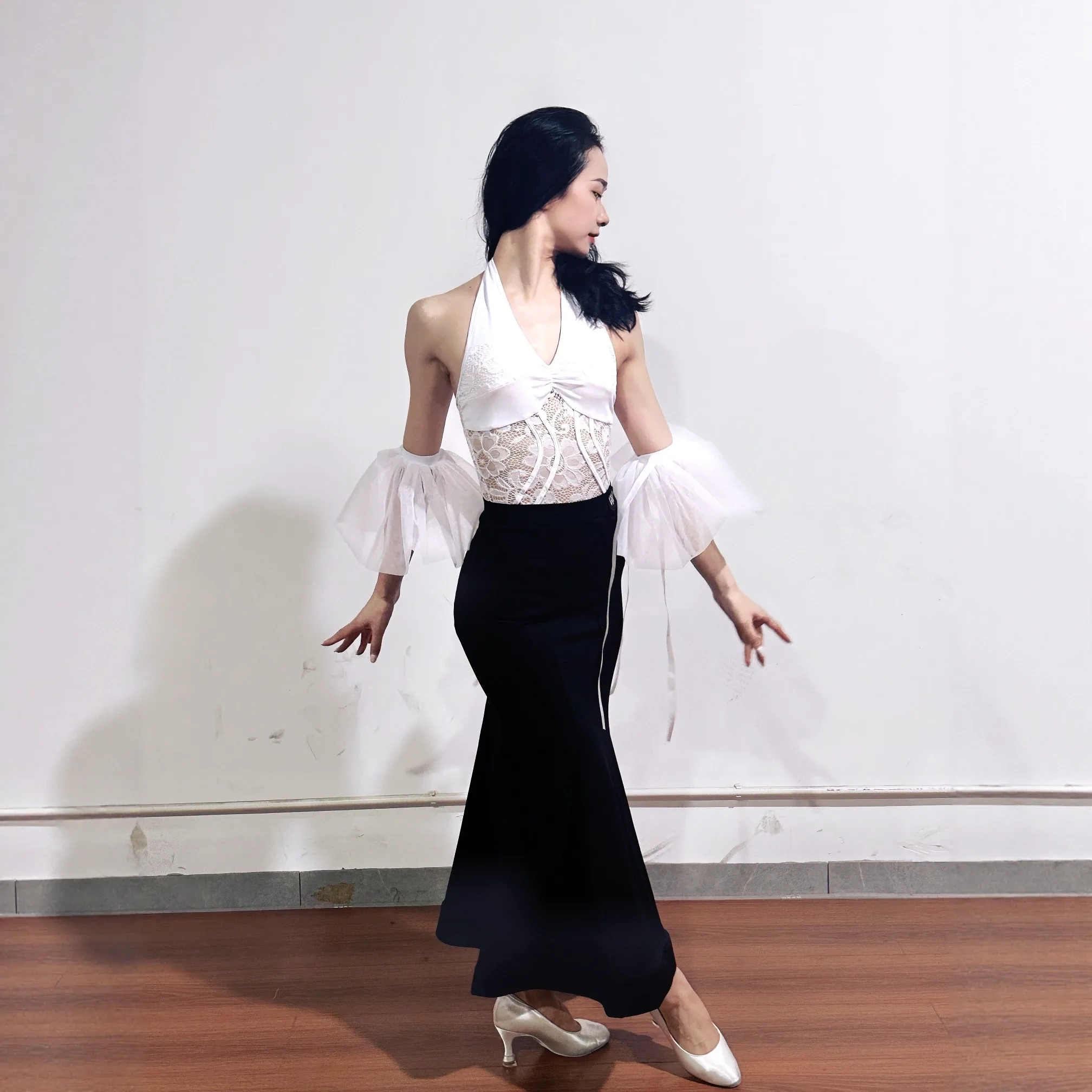 Traje de dança de salão feminino renda branca topos saia preta baile clube valsa dança desempenho roupas vestido competição dnv24404