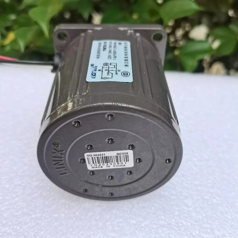 YN70-15 3-Wire Single Gear Motor 15W 220V Fixed Speed Output Shaft Motor
