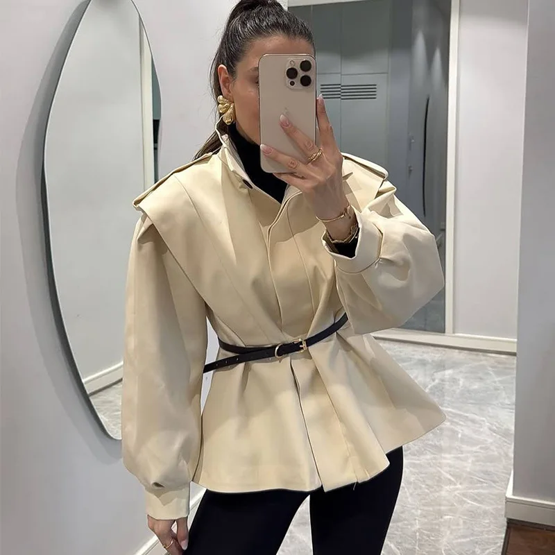 

2025 Autumn New Stand Collar Design Sense Slim Fit Irregular Hem Short Trench Coat Women Temperament Commute Style