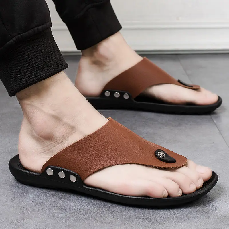 2026 New Slippers Men Flip-Flops for Men Beach Slippers Brown Sandals Comfortable Shoes Non-Slip Bathroom Shoes Men Shoes