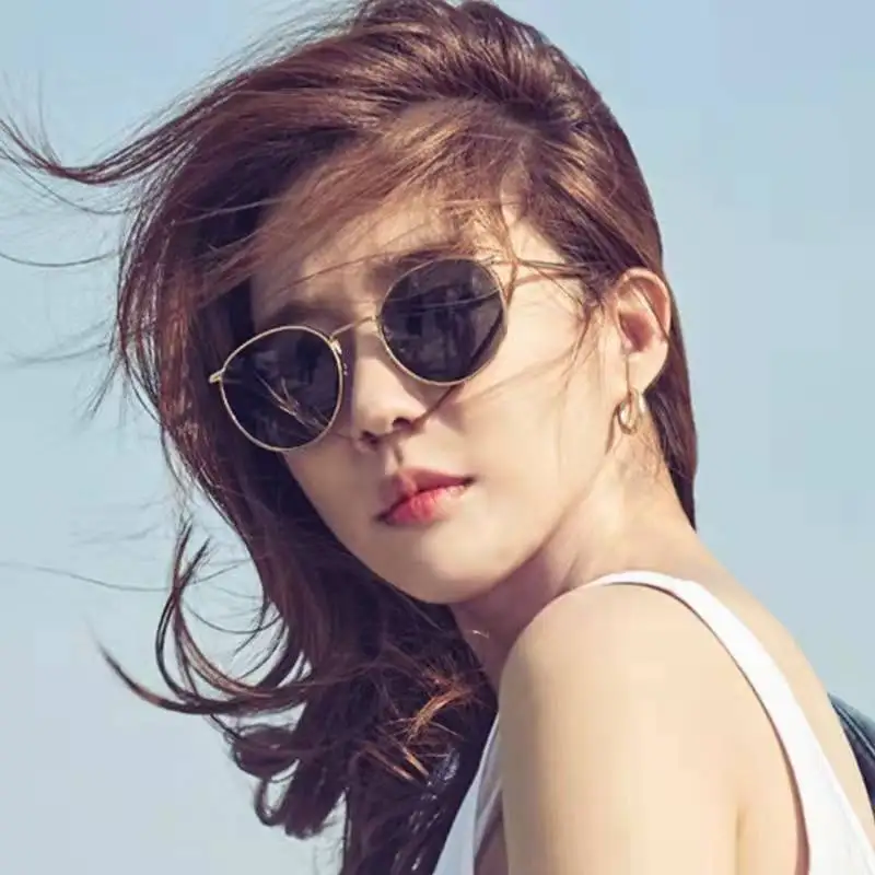 

Fashion Retro Street Photography Sunshade 2025 New Airport Decoration Face Show Small Metal Sunglasses