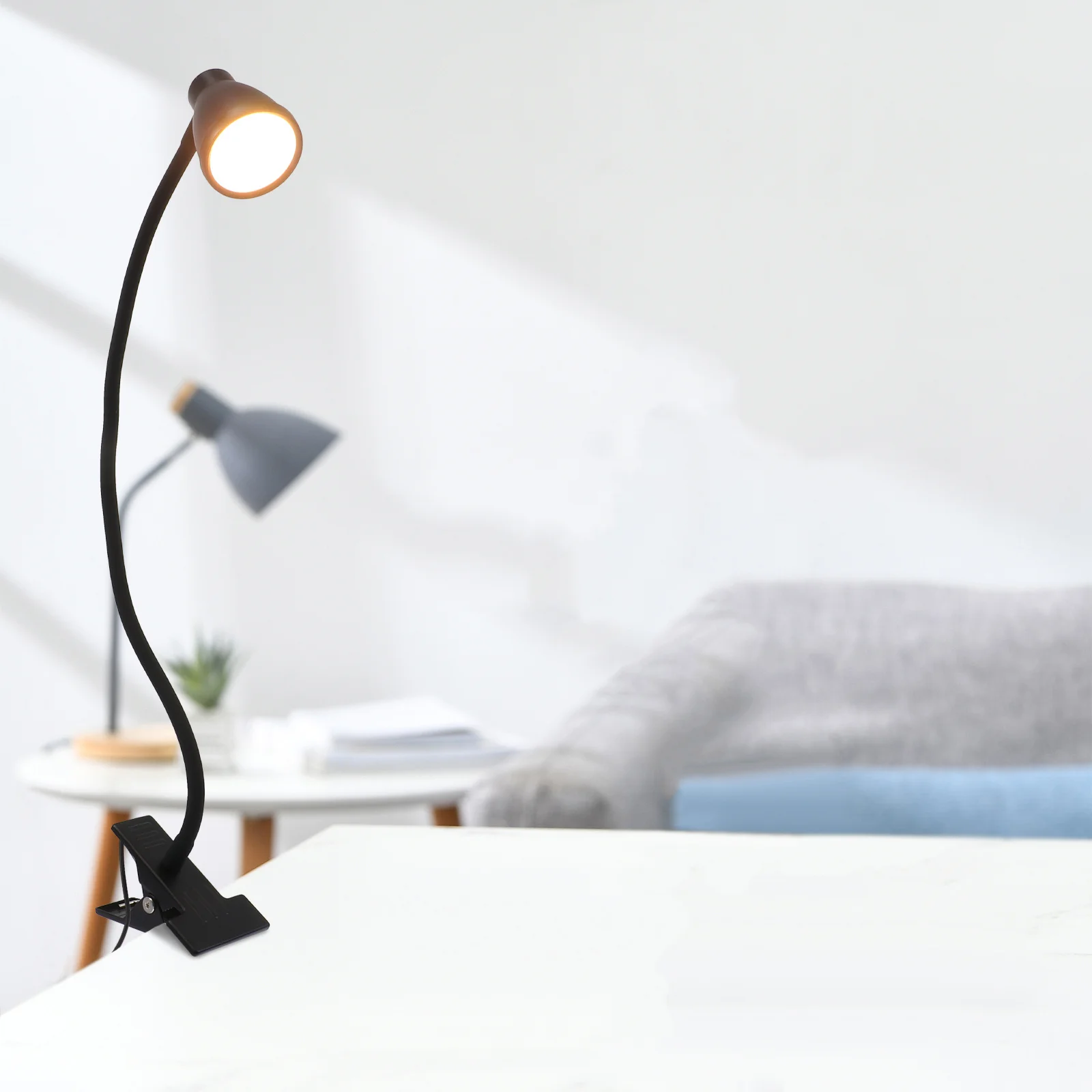 

1Pcs USB Powered Clip Type Lamp Durable Simple Night Light Reading Lamp for Bedroom Study Home Decor