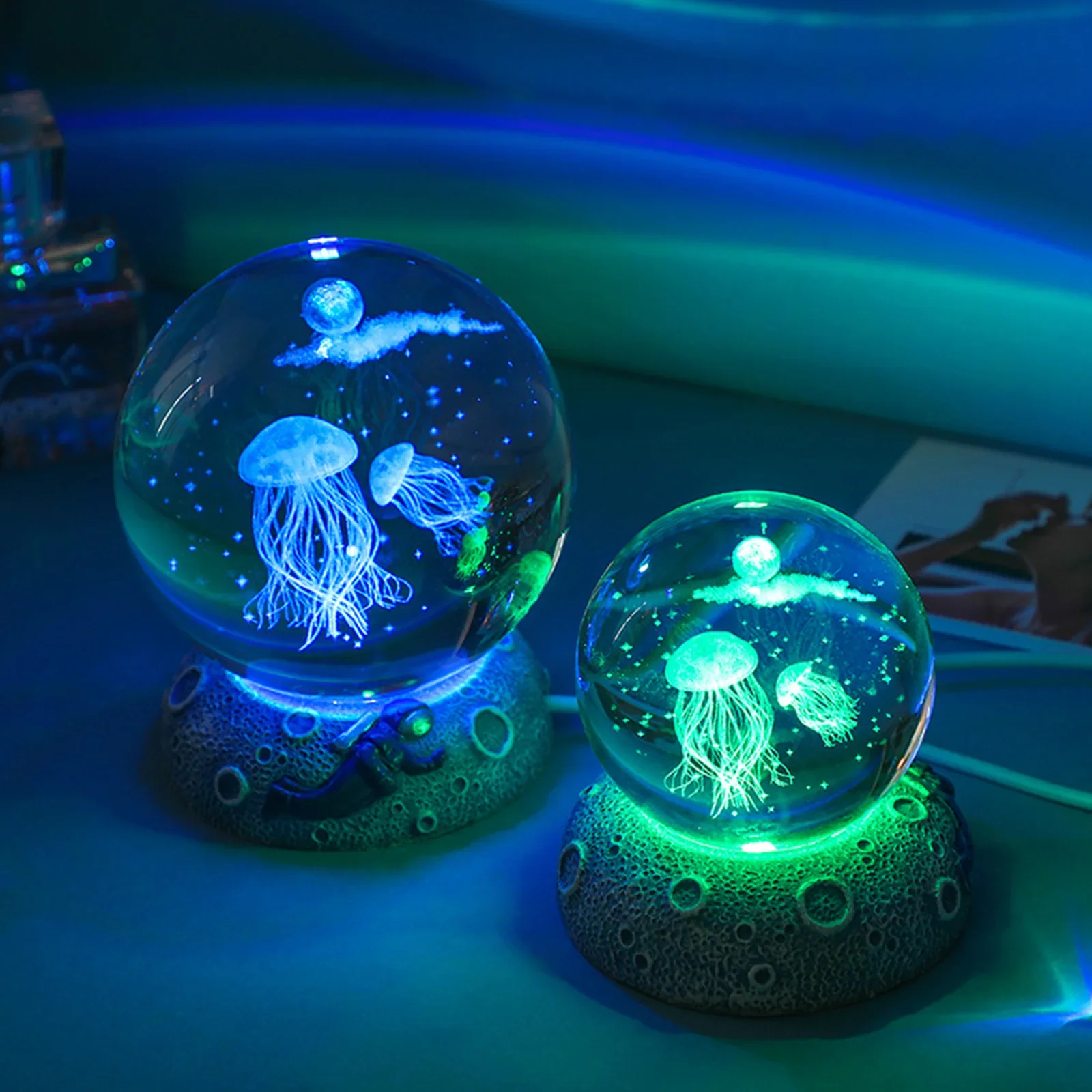 Crystal Ball Night Lights USB 3D Atmosphere Lamp Glowing Sea Jellyfish Table Night Lamp Table Decorations Kid Gifts Night Lamp