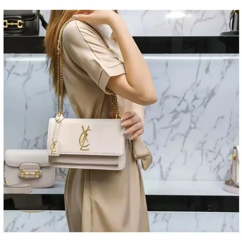 

Women's fashion chain shoulder bag simple and versatile underarm bag Fashionable and exquisite crossbody bag