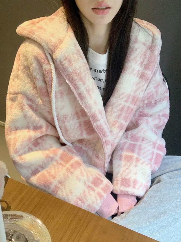 เสื้อโค้ทลายสก็อตสีชมพูสไตล์วินเทจสำหรับผู้หญิง ทรงหลวม อุ่นหนา เหมาะสำหรับฤดูหนาว ผ้าฝ้าย แขนยาว มีฮู้ด น่ารัก สไตล์ Preppy