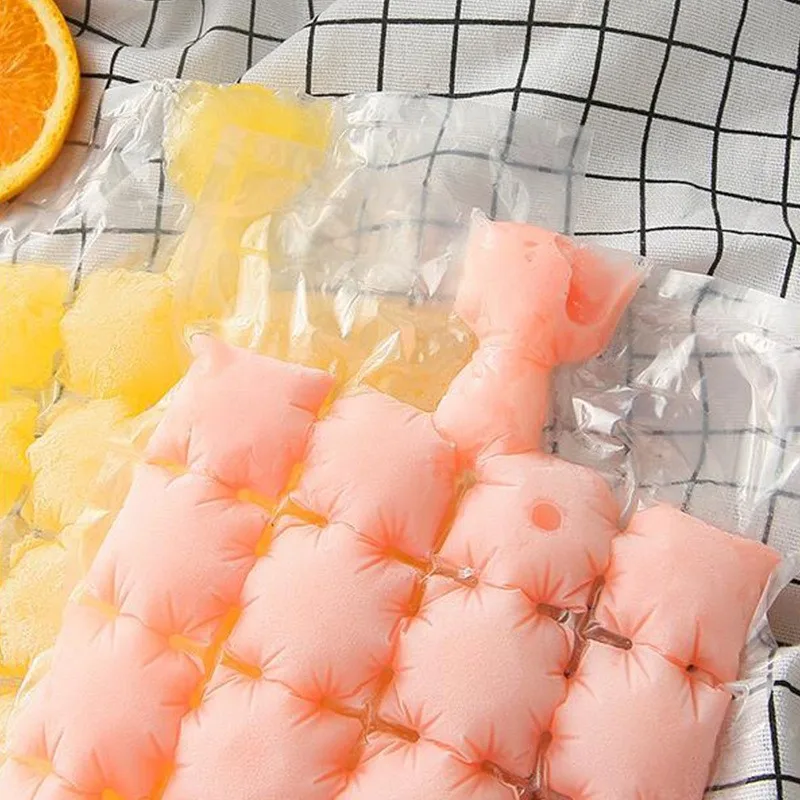 Disposable Iced Bag Grid Ice Cube Mould Self-Sealing Ice Grid Icy Cube Bag Box Edible Frozen Iced Cube Ice Makers