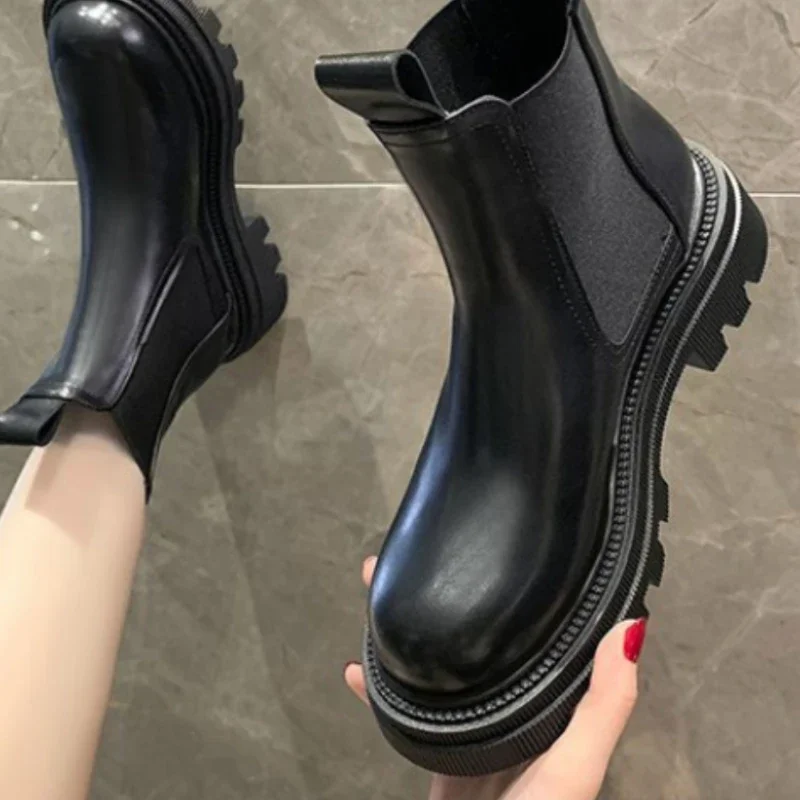 Winter New Women Boots Autumn Fashion Platform Chelsea Boots Women Slip-on Fur Short Chunky Heels Punk Gothic Warm Ankle Boots