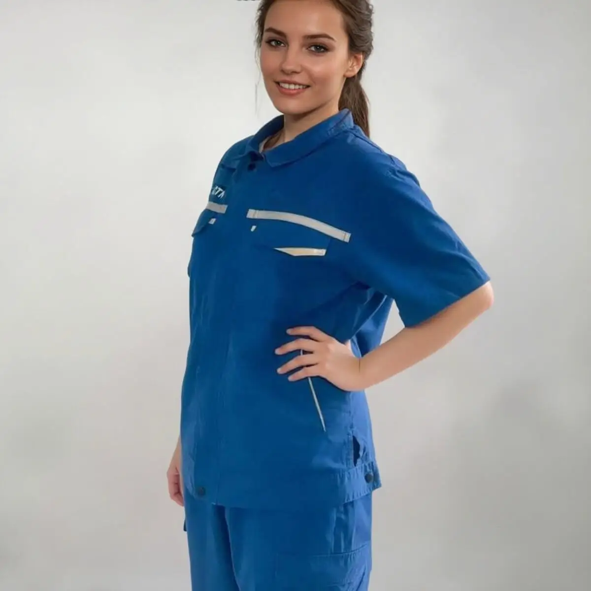 ensemble-de-travail-leger-a-manches-longues-pour-hommes-et-femmes-en-tissu-melange-de-coton-bleu-de-l'entrepot-de-gold-coast