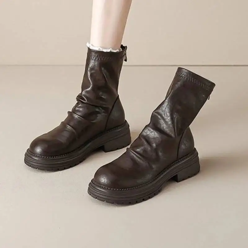 

Women Boots Casual Flats New Shoes Sport Fashion Snow Boots Trend Party Winter Woman Sneakers Walking Brand Zapatos Botas