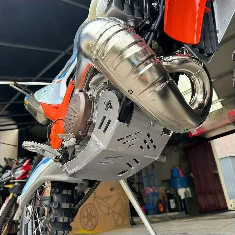 OEMMotorcycle engine lower protective plate accessories chassis protective cover integrated protective baseplate cover