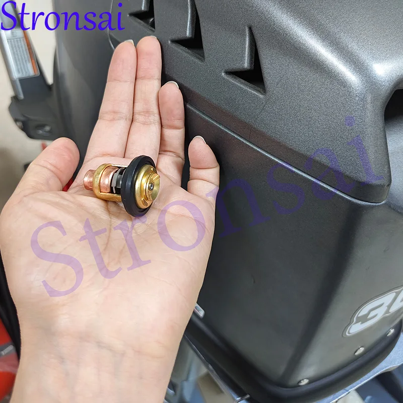 

6G8-12411 Термостат 60 ° C 66M-12411-00-00 66M-12411-01-00 для Yamaha 4-тактный 2,5 л.с. 4 л.с. 8 л.с. 15 л.с. 30 л.с. 40 л.с. 50 л.с. 60 л.с. 70 л.с.