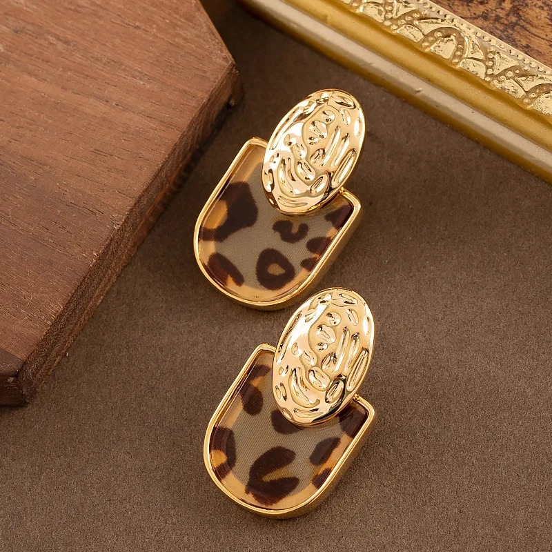 

Fashionable and exquisite lady style leopard print plate earrings niche light luxury fashionable q personalized high-end earring
