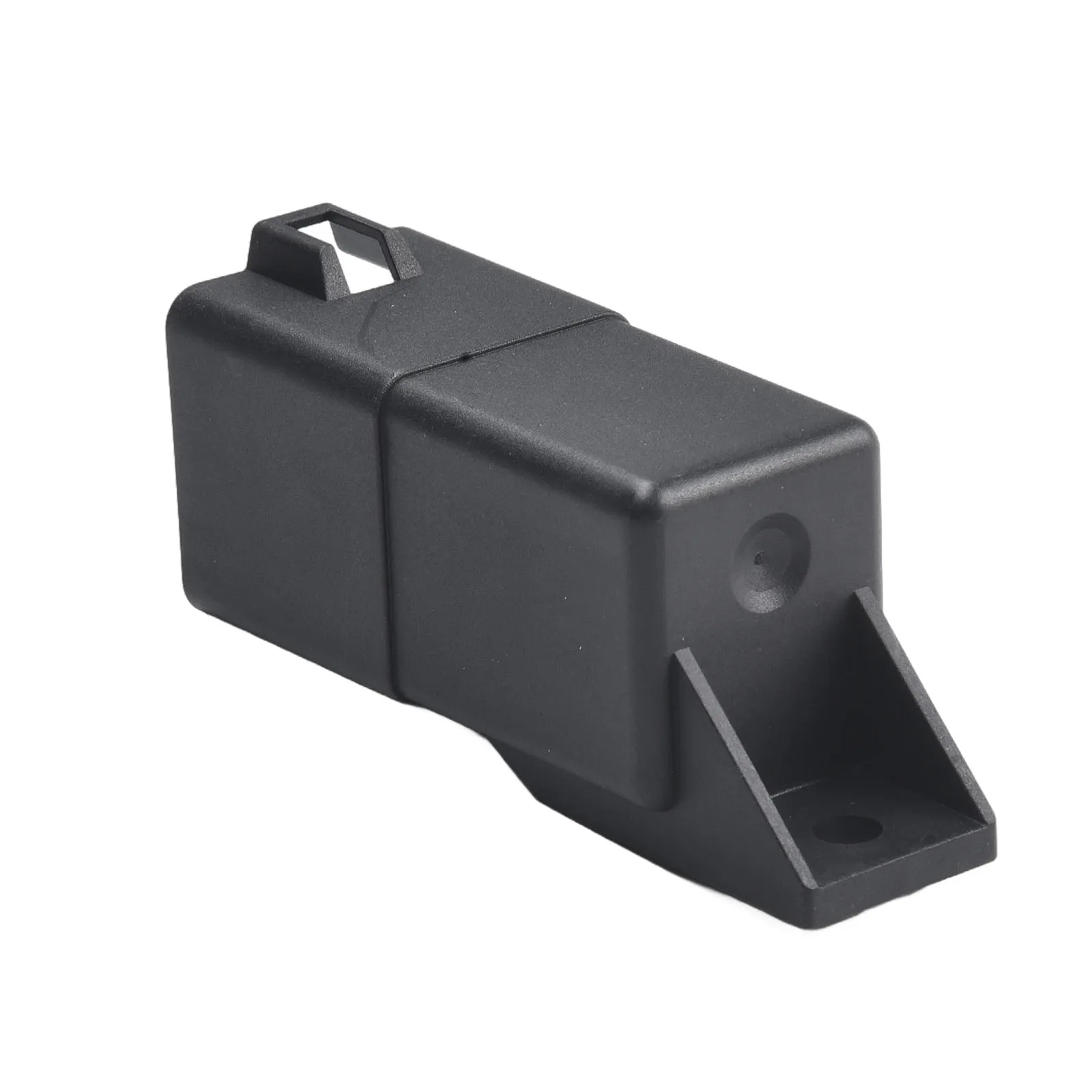

Relay Glow for Volvo For S60 I and For V70 II Diesel 2 4L Engine Models 2005 2010 OEM Part Number 30751798 31342687