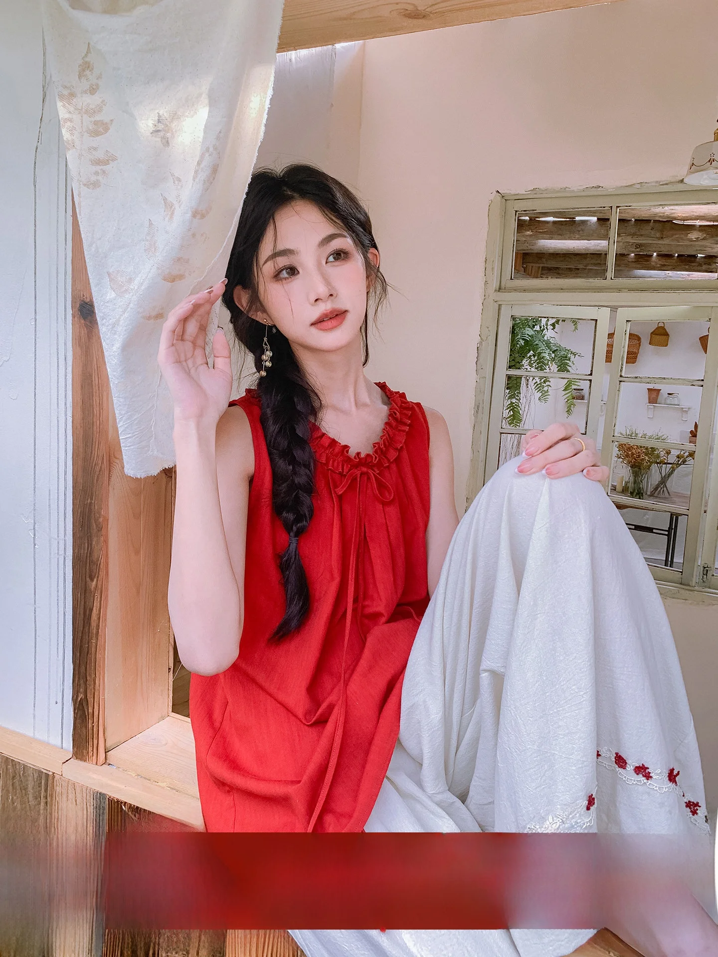 

Комплект Wild Berries Girl: хлопково-льняное платье с вышивкой и широкие брюки с оборками, красный цвет, летняя модная женская одежда