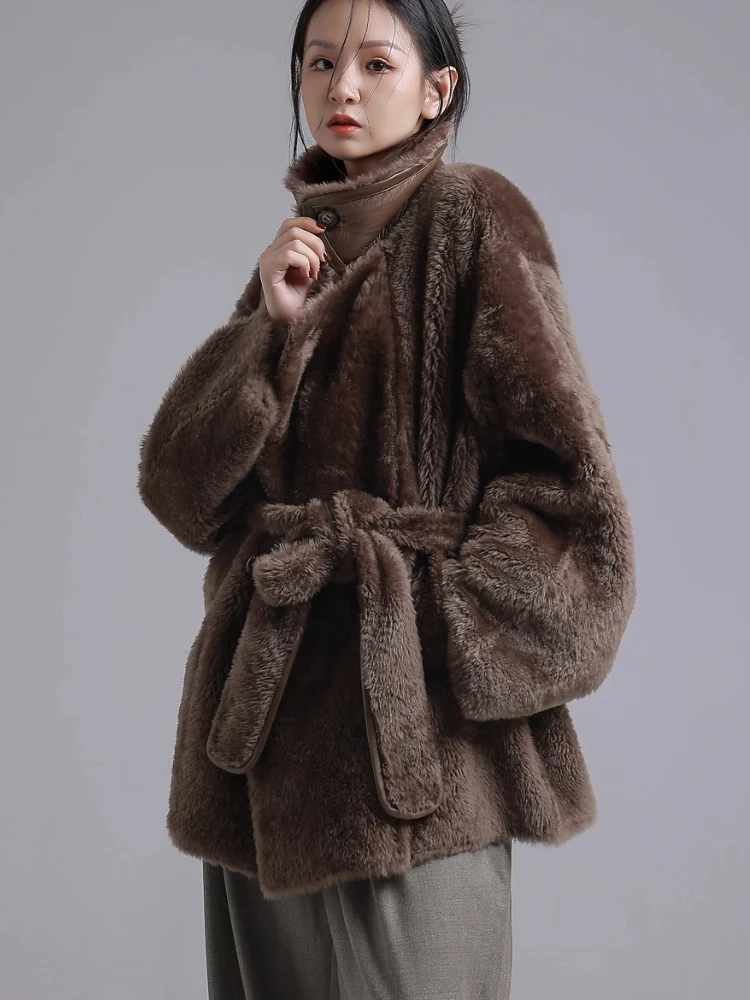 เสื้อโค้ทขนแกะเมอริโนแท้สุดหรูสำหรับผู้หญิง สไตล์วินเทจเรียบง่าย กระดุมสองแถว สำหรับฤดูหนาว พร้อมเข็มขัด