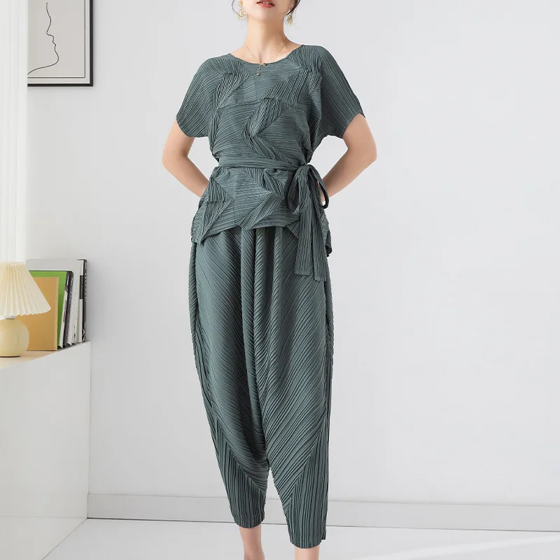 

Two piece sets womens outifits Miyake Pleated Fashion Design Solid High Strecth LOOSE Large Szie O-neck and Harlan pants Sets