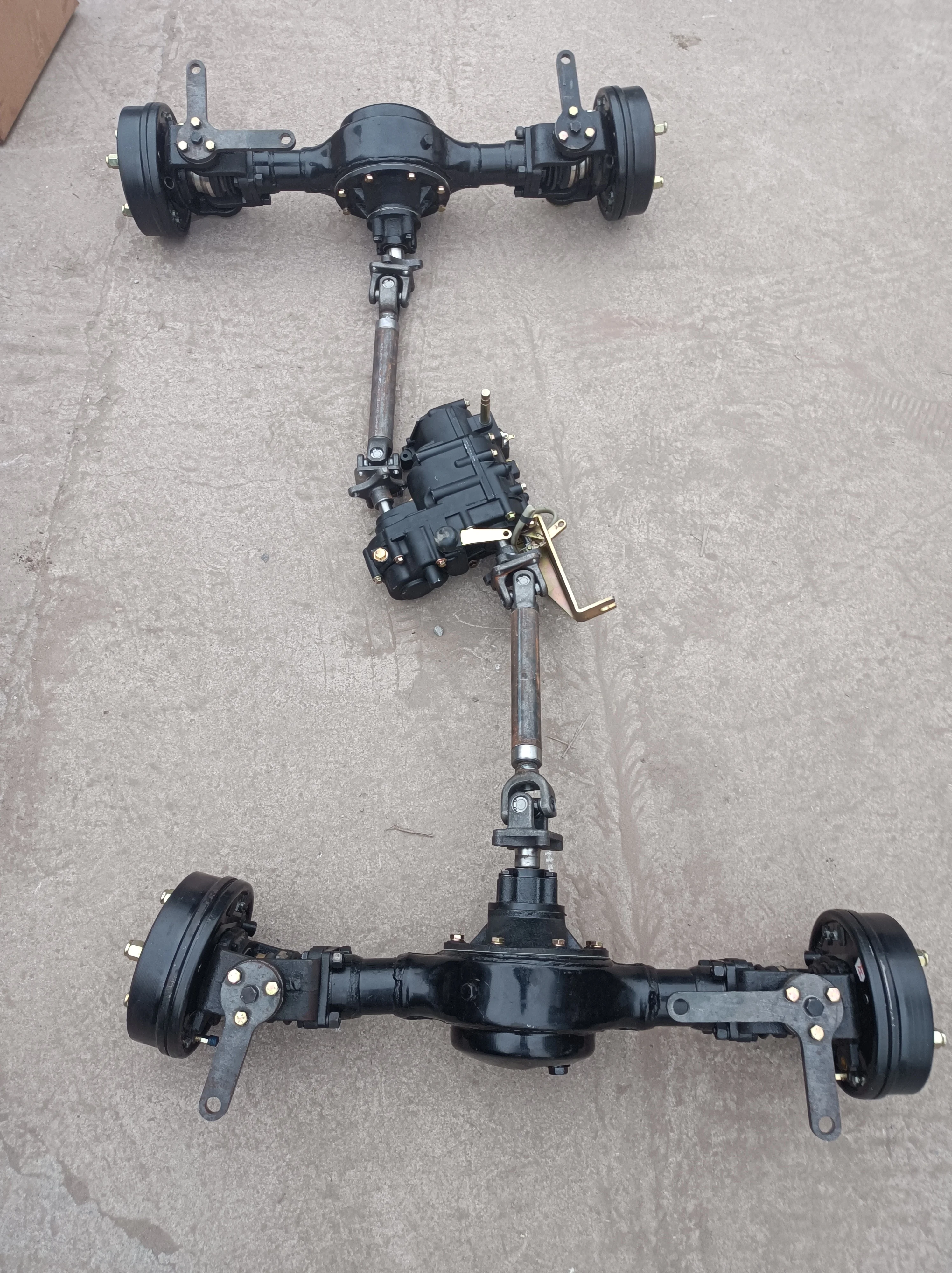 4wd gasoline engine drive transmission chassis