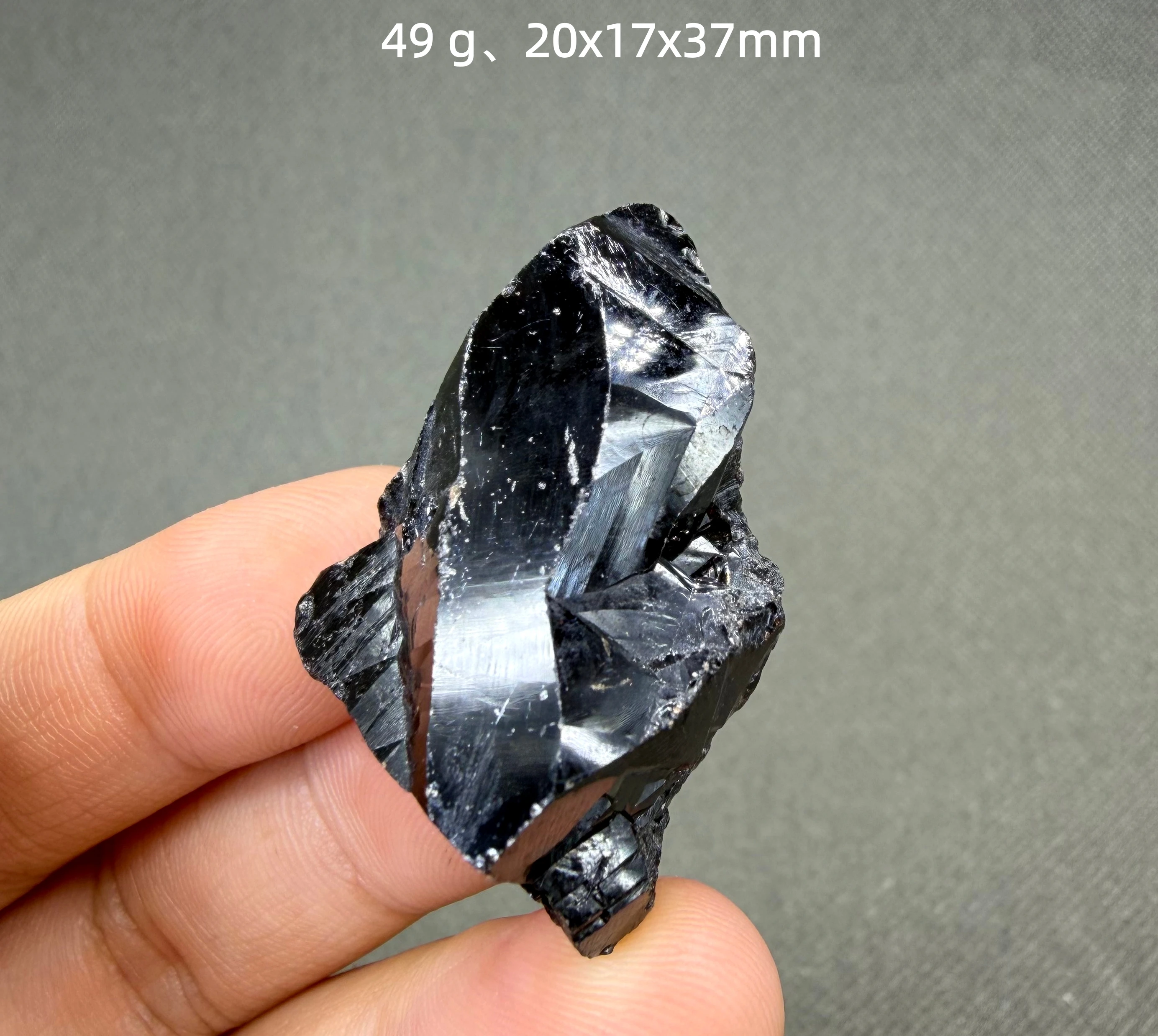 Natural shiny Cassiterite From China Sichuan Black Crystal Cluster Mineral Specimen Rare