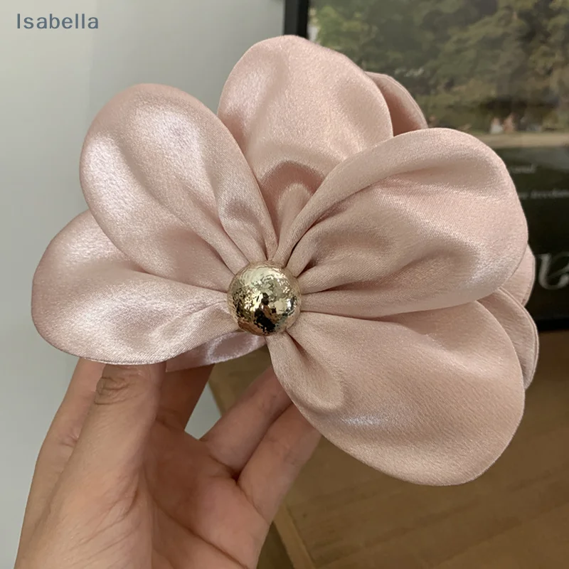 ♥ ♥ ♥ مشبك شعر بتلات ثلاثي الأبعاد من الساتان اللامع، دبوس شعر حلو نصف مربوط مشبك شعر نسائي مشبك سمك القرش