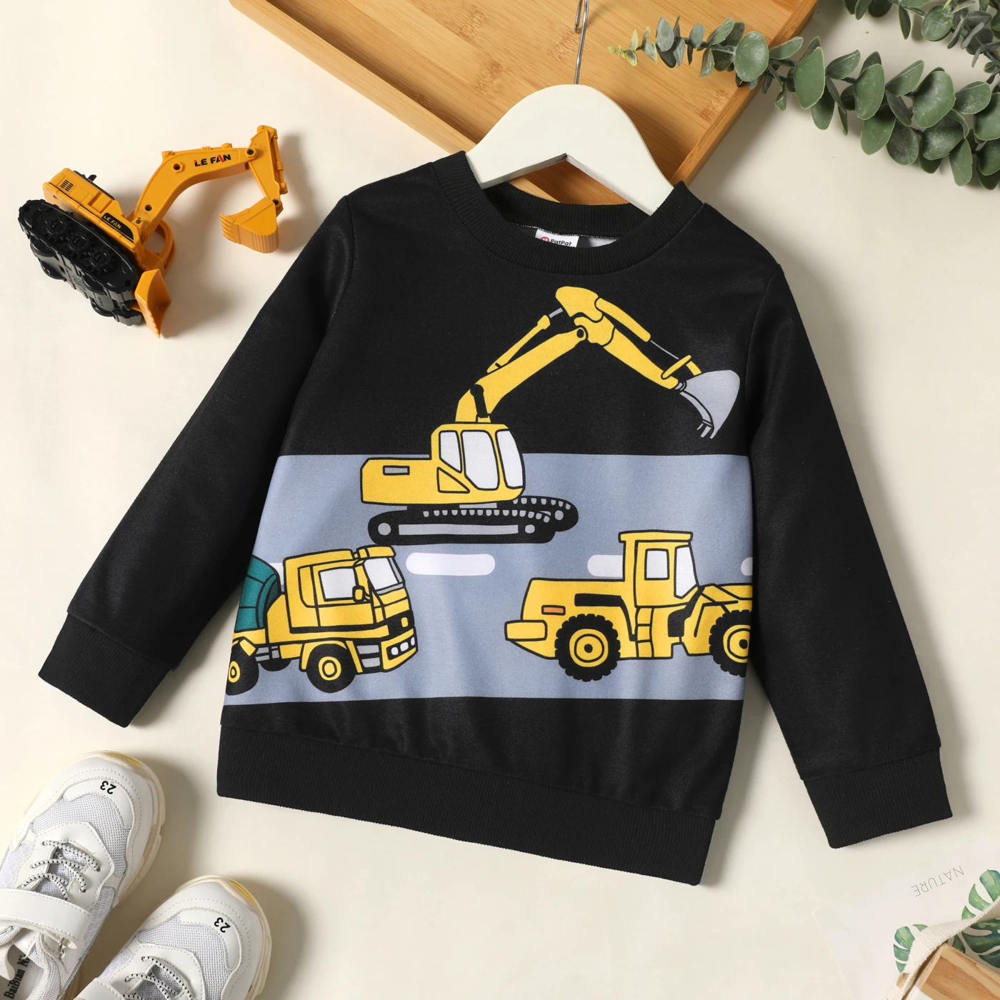 PatPat Toddler Boy Casual Vehicle Print Pullover Sweatshirt