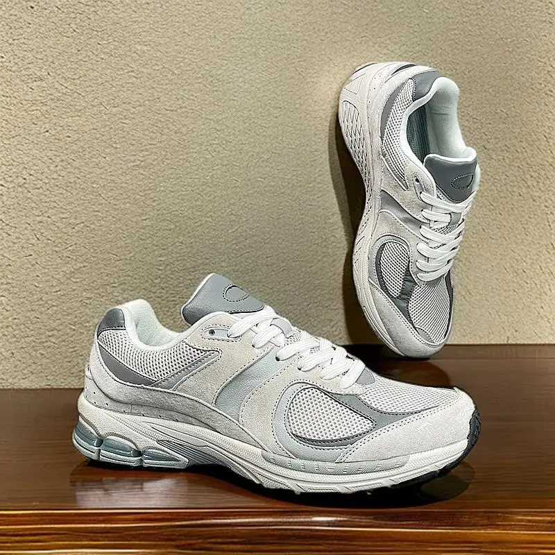 

SneakersCampus Sports Shoes, Youthful Trend, Students’ First Choice