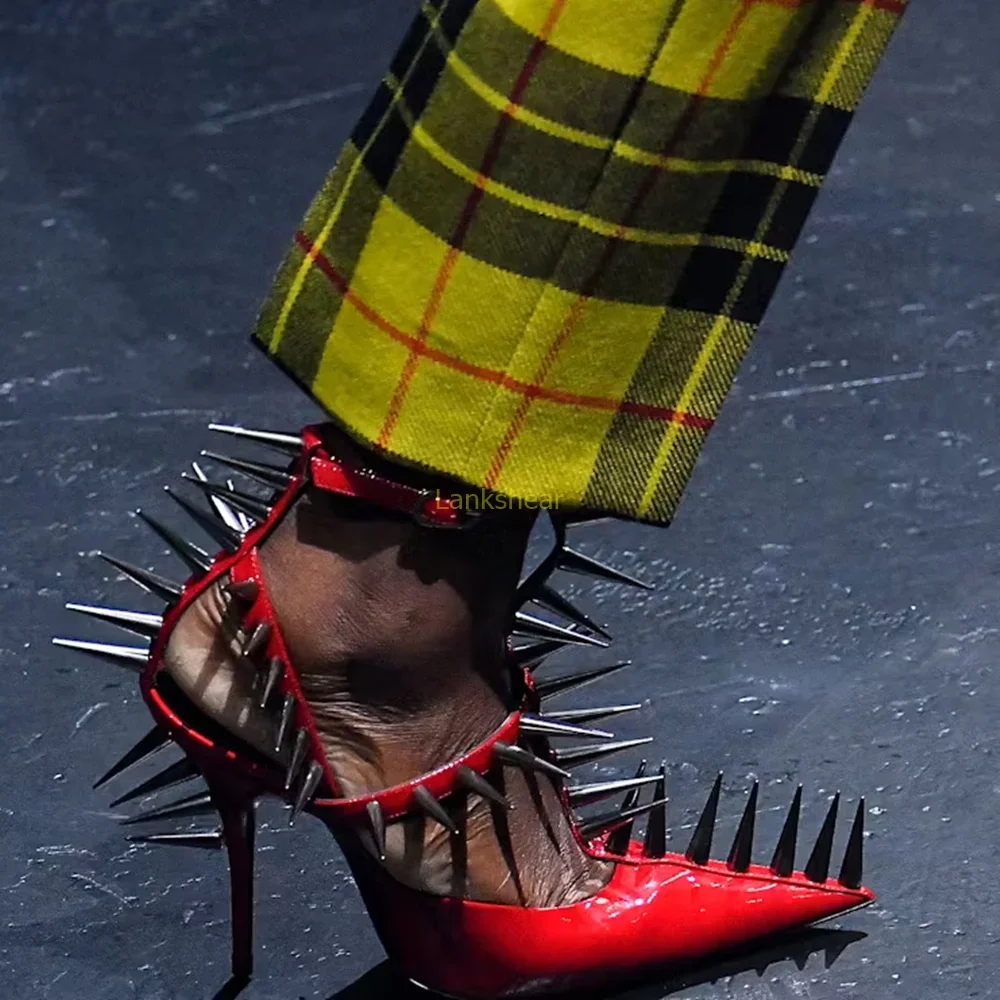 

Metal Long Rivet CroeeTied Pumps Sexy Pointed Toe Thin Heel Shallow Mixed Colors New Arrivasl Fashion Women Runway Shoes