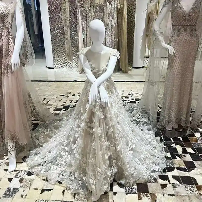 Nordic Full Body Women's Mannequins Fashion Clothing Store Wedding Dress Window Display Props Fake Human Body Female Model Stand