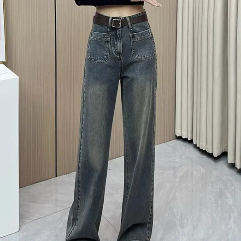 Straight Leg Jeans Are a Popular Item for Women Who Are Short and Slim with Loose Fit High Waist Wide Legs and Long Pants