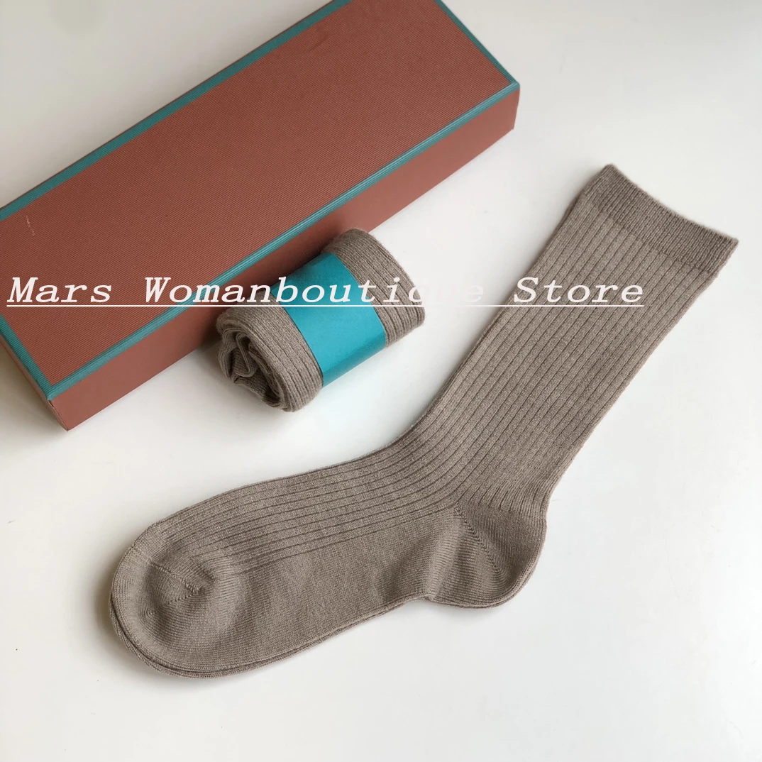 Soft and Delicate Cashmere Socks for Women, Skin-Friendly, Sweat-Absorbent, Warm and Deodorant, Five Colors, L, P