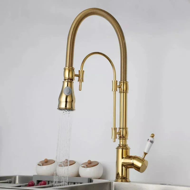 Gold pull-down kitchen faucet，Brass hot and cold dual outlet sink faucet，Pull-out sink faucet，Spring-loaded spout mixer