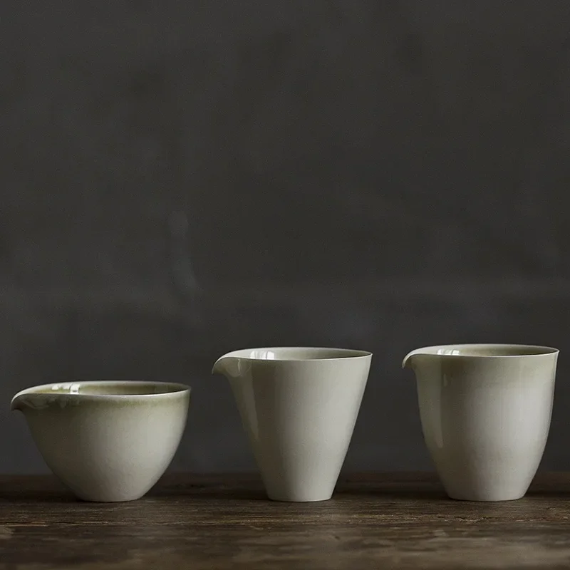 Jingdezhen Ceramic Handmade Grass and Wood Ash Glaze Japanese Antique Water Drop Fair Cup Male Cup Tea Sea TeaSet Accessories