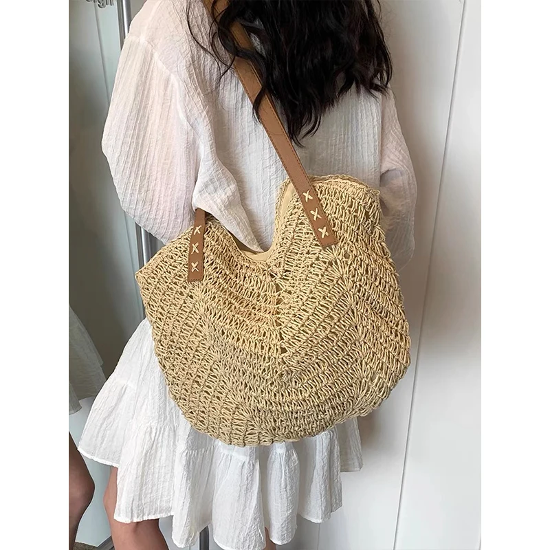 

Женская большая сумка-тоут Capaci St Woven Oval Bag Sli Универсальная пригородная большая сумка для праздника и повседневного использования из мягкого холста...