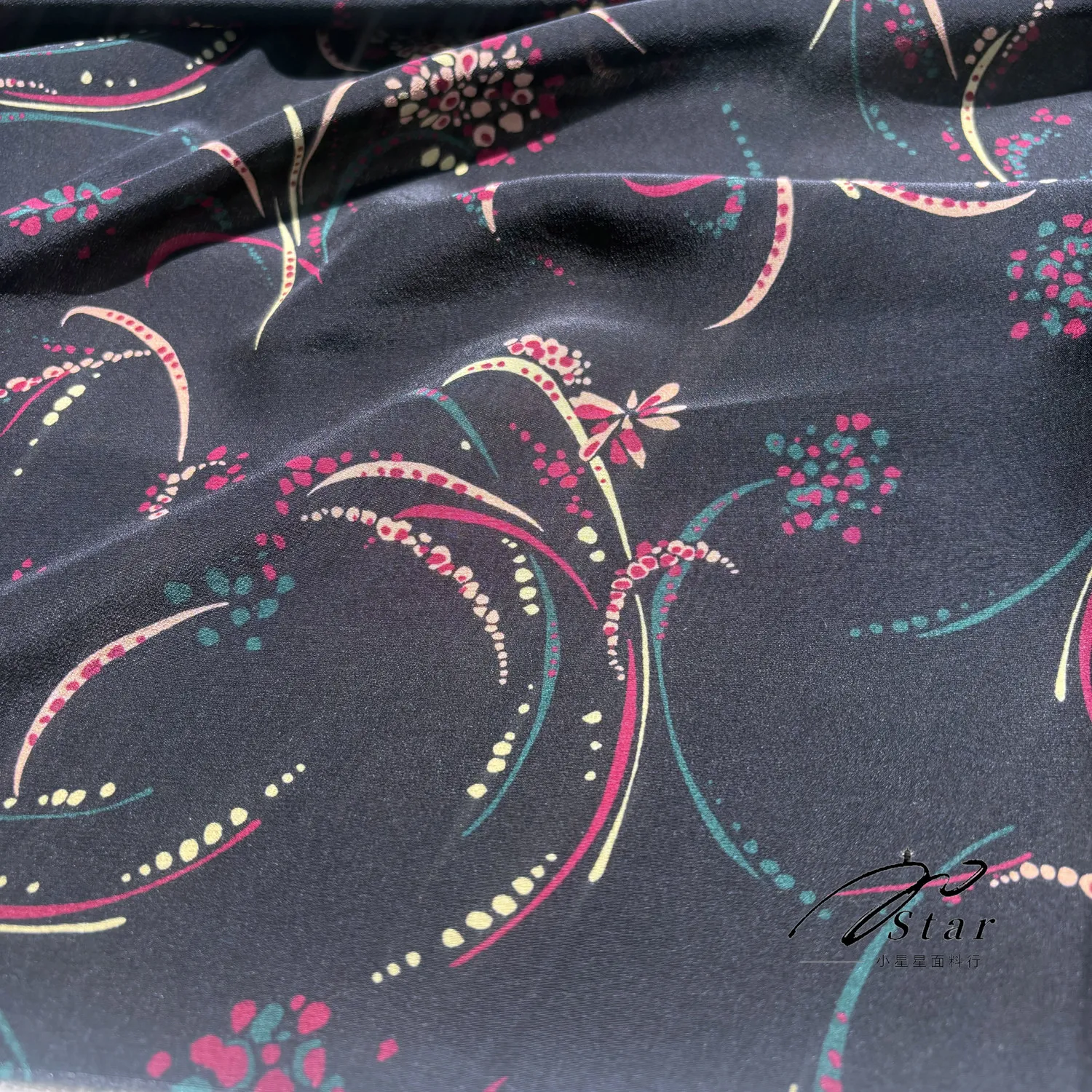 Silk 19 Momme Printed Black Silk Crepe De Chine Fabric Micro Elastic Cheongsam Dress Satin Fabric Summer