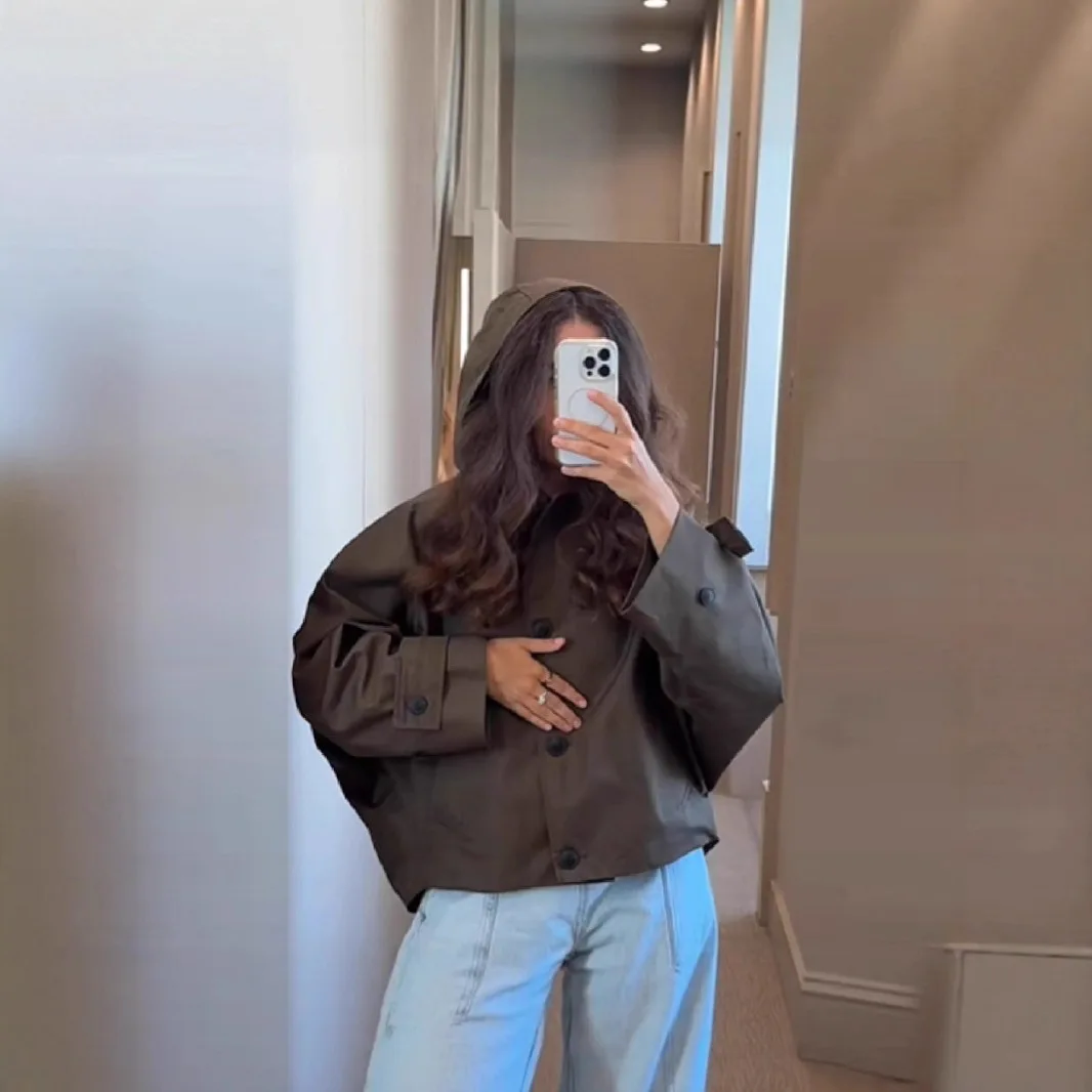 

2025 New Spring Autumn Loose Short Motorcycle Jacket Women Stand Collar Multi Pocket Design Black Versatile Outerwear