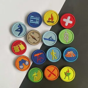 Runder Patch vom Haken und der Schleife des Lageremblems, Embleme der gestickten Applikationen der US -Freunde, militärische taktische Kleidungsflecken, 4 cm 10 Hauptverkaufsblumenlis -Pfadfinder - №8