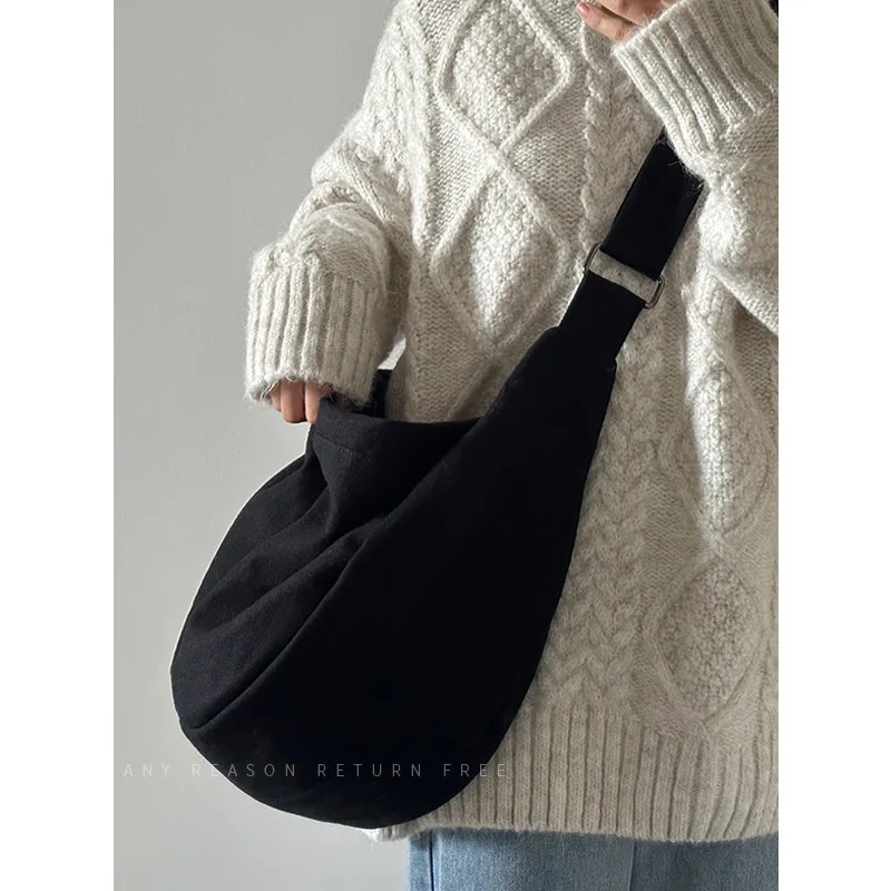 

KK Women's 2024 New Trendy Autumn And Winter Large Capacity One Shoulder Dumpling Canvas Tote Black Commuter Crossbody Bag