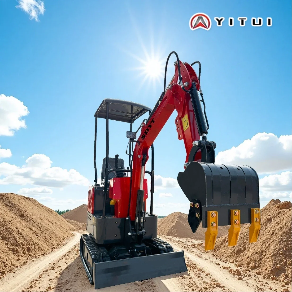 حفارة صغيرة 1.5 طن لمزرعة البستان حفارة مسار مخصصة عالية الجودة CE EPA Euro 5 توصيل سريع
