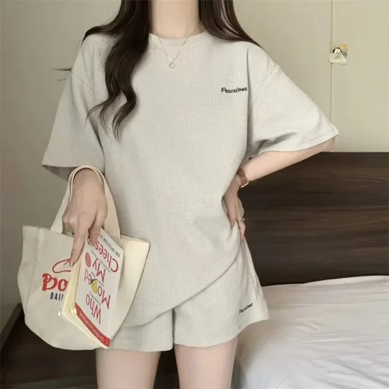Summer Women's  Korean Loose Casual Short Sleeve T Shirt  Casual Loose Round Neck Short Sleeved T-shirt Shorts Two-piece Set - view 5