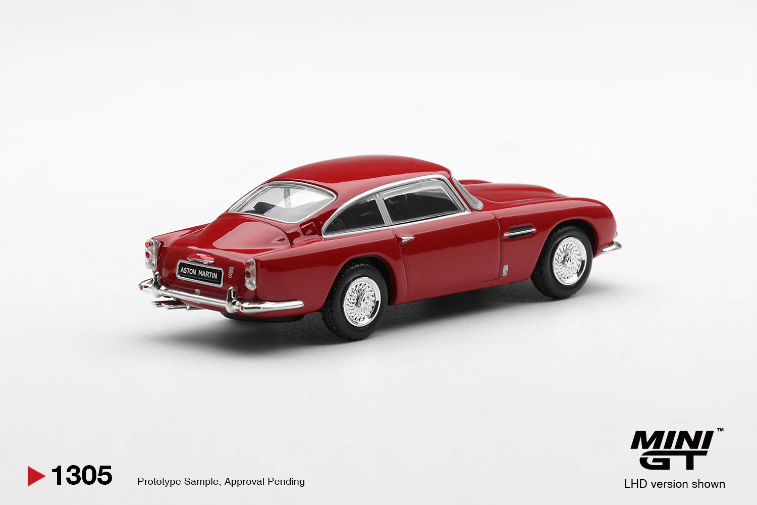 MINIGT 1/64 Aston Martin DB5 Fiesta Red MGT01305-CH Cars Alloy Diecast Metal Model Kids Toys Boys