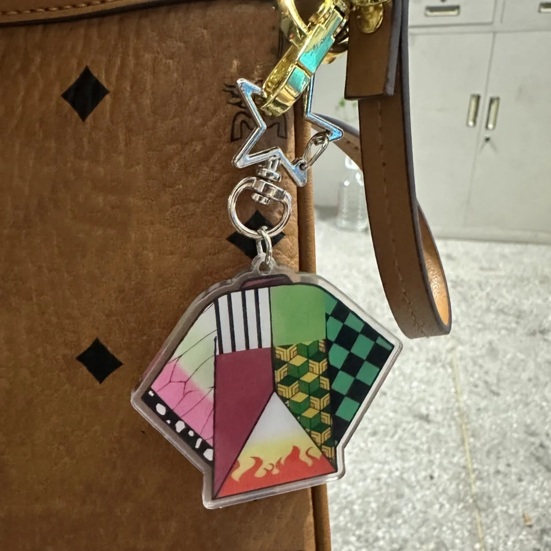 

Брелок «Убийца демонов» Tomioka Giyuu, забавная одежда, двухсторонний узор, печать высокой четкости, цепочка для рюкзака, Рождественский подарок