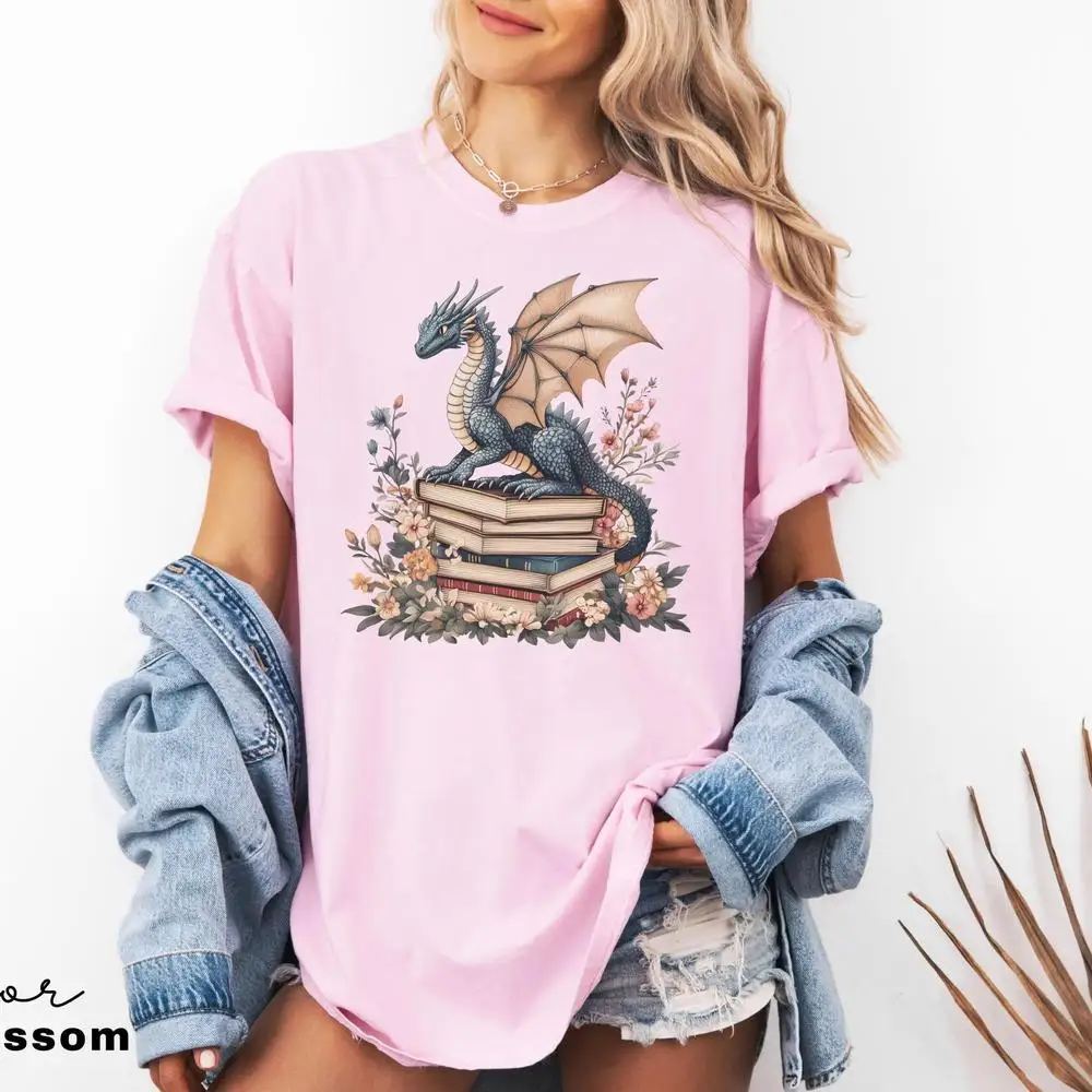 Camiseta de algodón para mujer, camiseta para amantes de los libros, libro de regalo para Club, camisa de dragón con cuello redondo, Tops cortos de moda Bookish para lector de fantasía