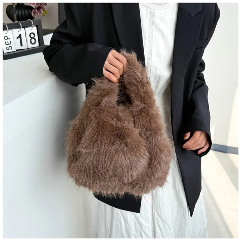 

Classic Women's Handbag Shoulder Bag Crossbody Style In Genuine Leather By Elegant Famous Designer