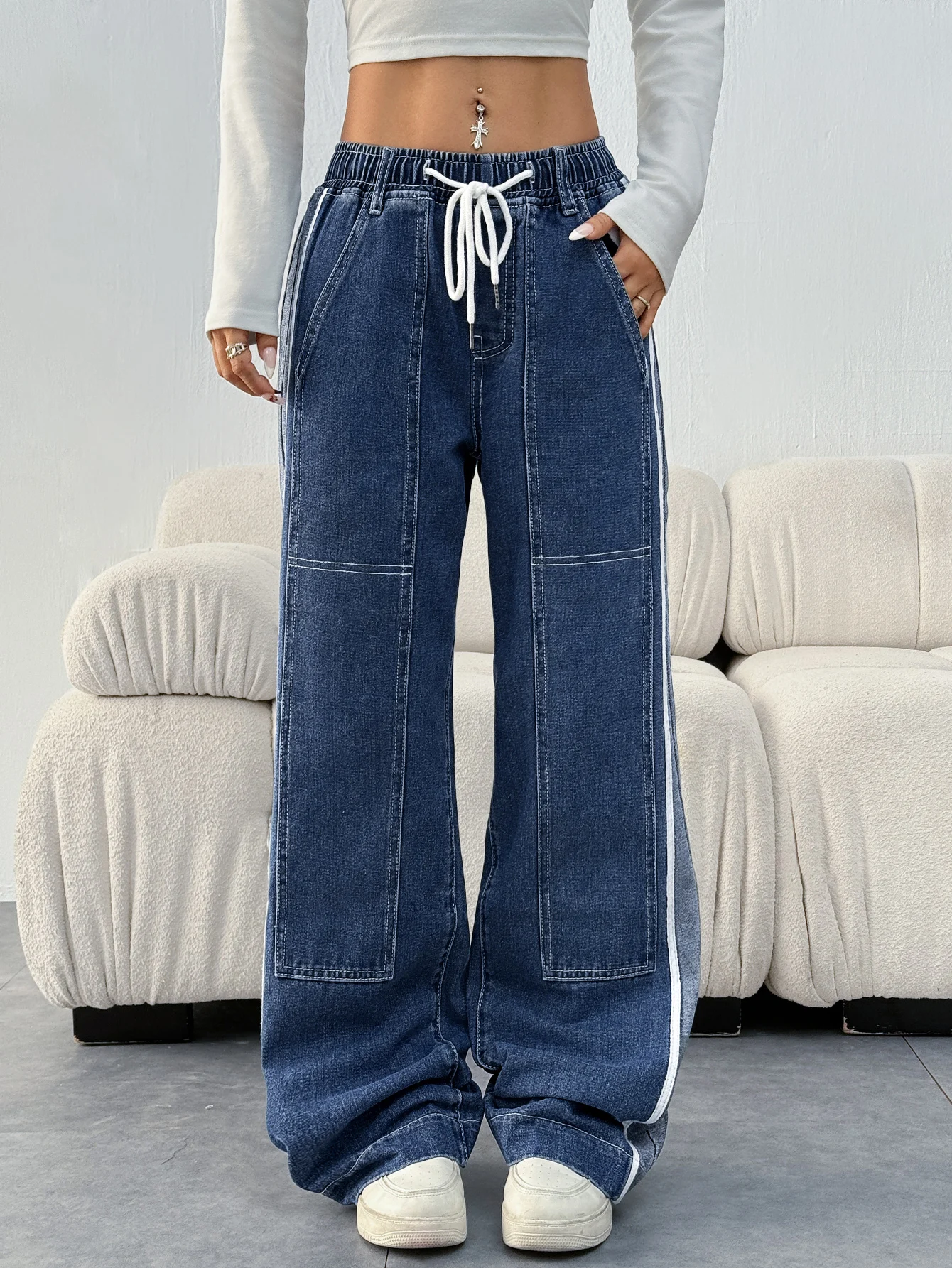 Jeans femininos estilo casual solto com cordão na cintura e bolsos inclinados, jeans patchwork colorido, lavável à máquina