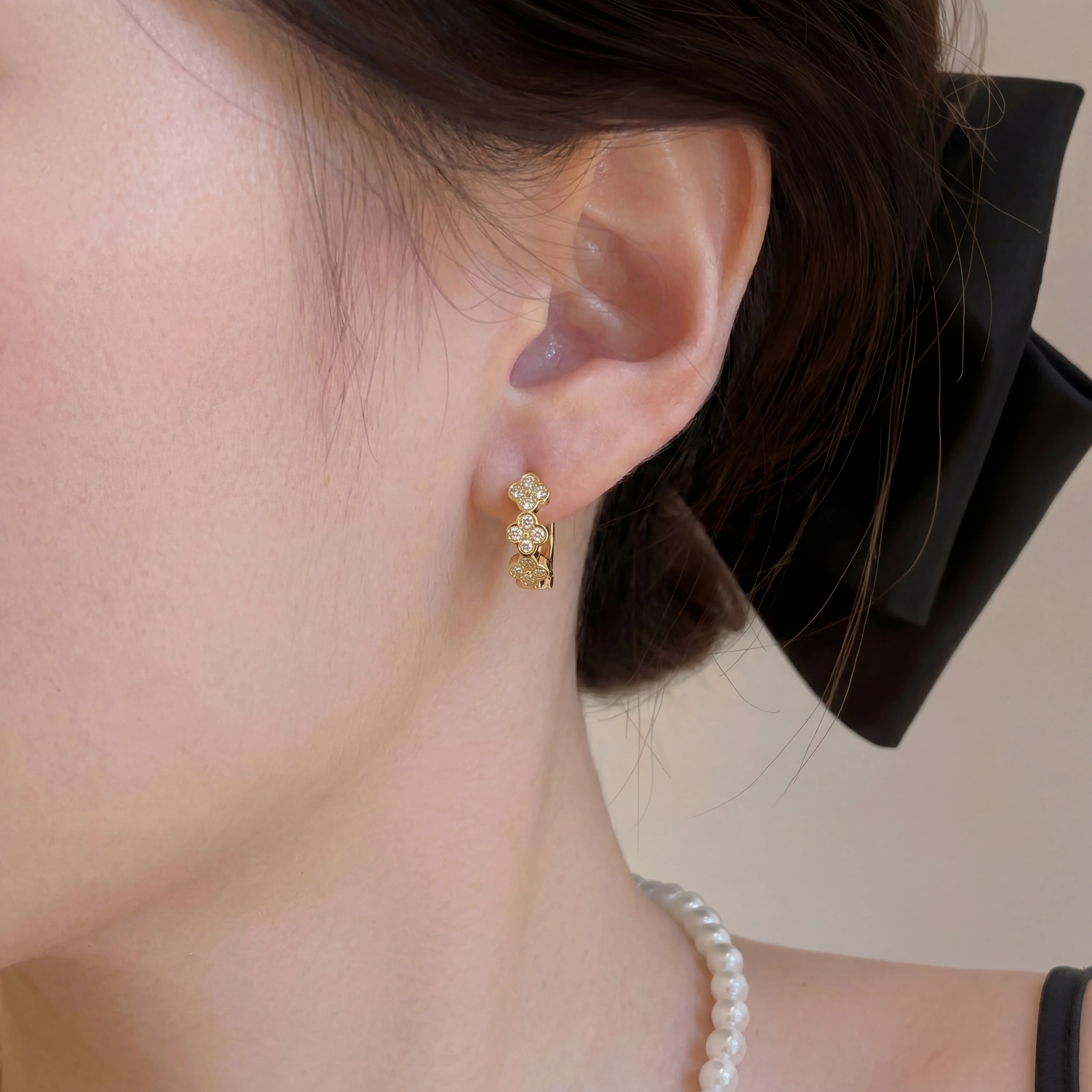 1-Pair Elegant Retro Style Four Petal Flower Earrings for Women with Twin Rows of Zircon Gold Earrings