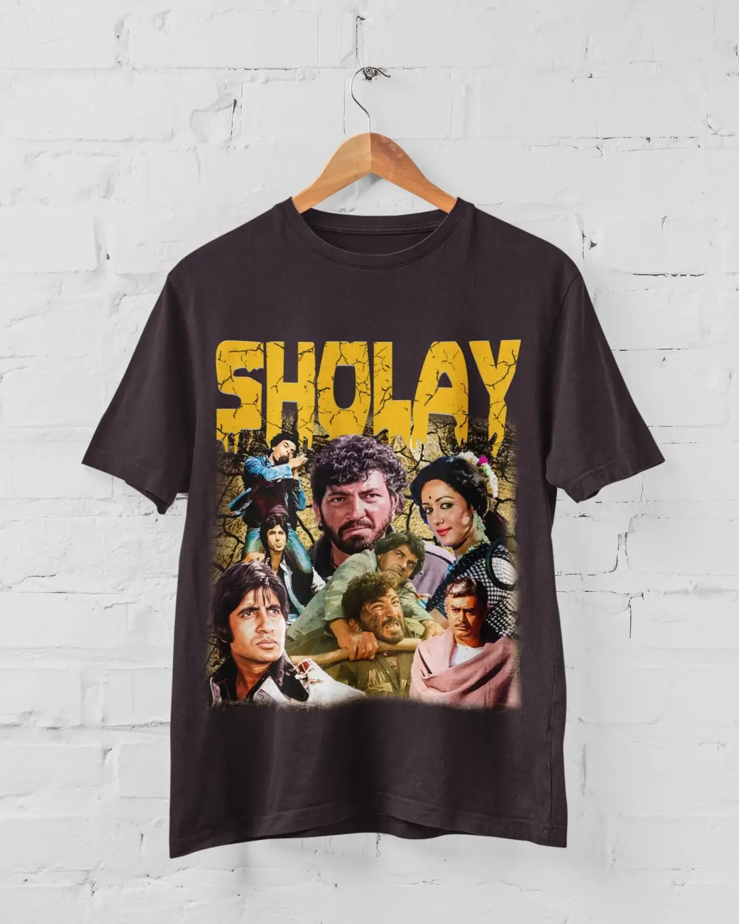 Sholay Movie T Shirt Bollywood Indian movies Amitabh bachchan Dharmendra Hema maluni Gabbar