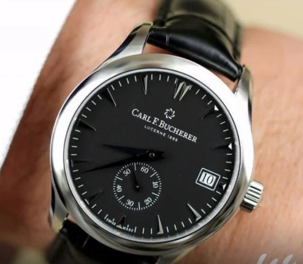 Luxury Style Men Quartz Watch, Sleek Analog Dial, Scratch Resistant Glass, Comfortable Stainless Steel Bracelet, Waterproof Time